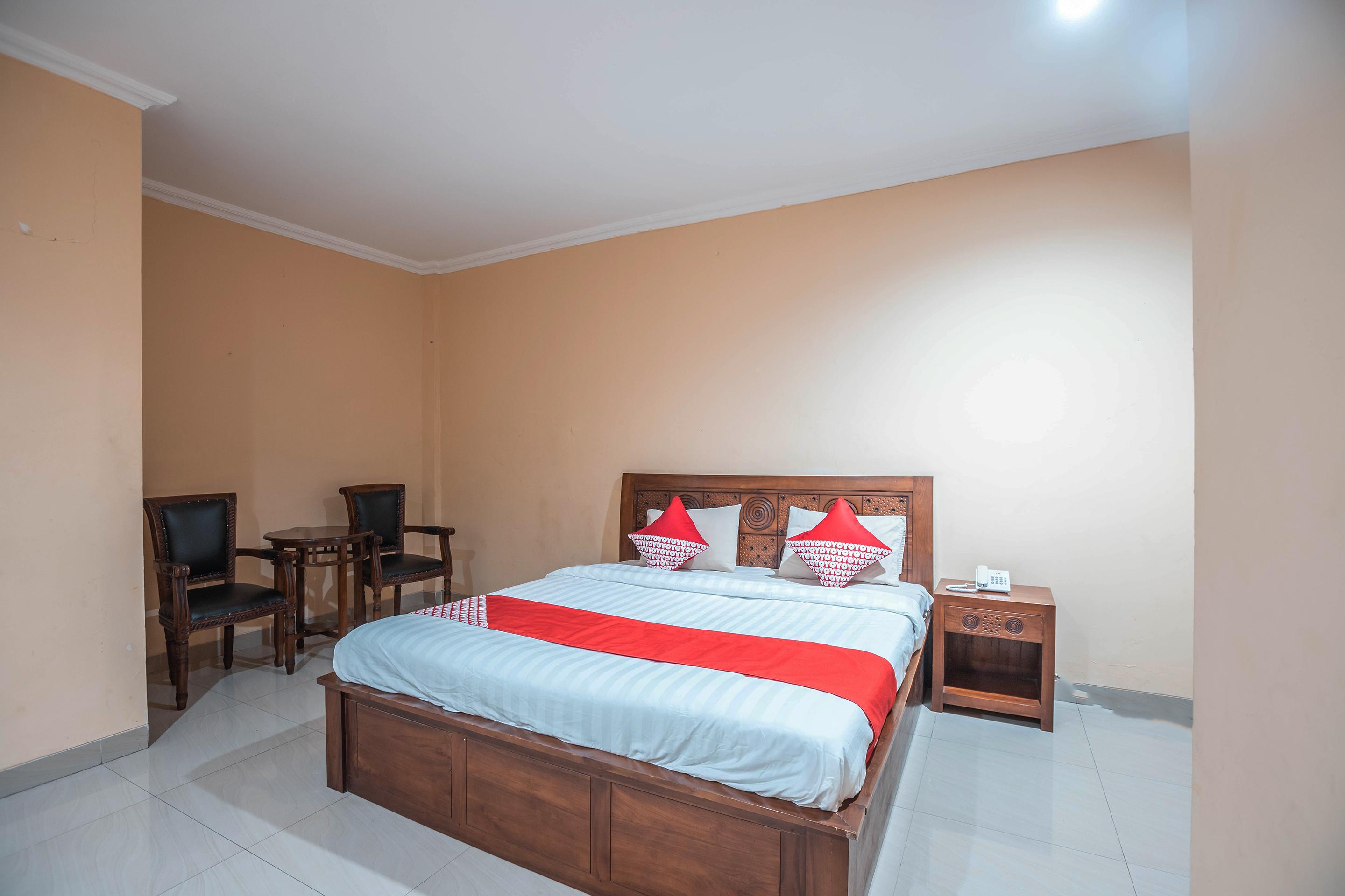 Super Oyo 686 Bunga Karang Hotel Бекаси Екстериор снимка