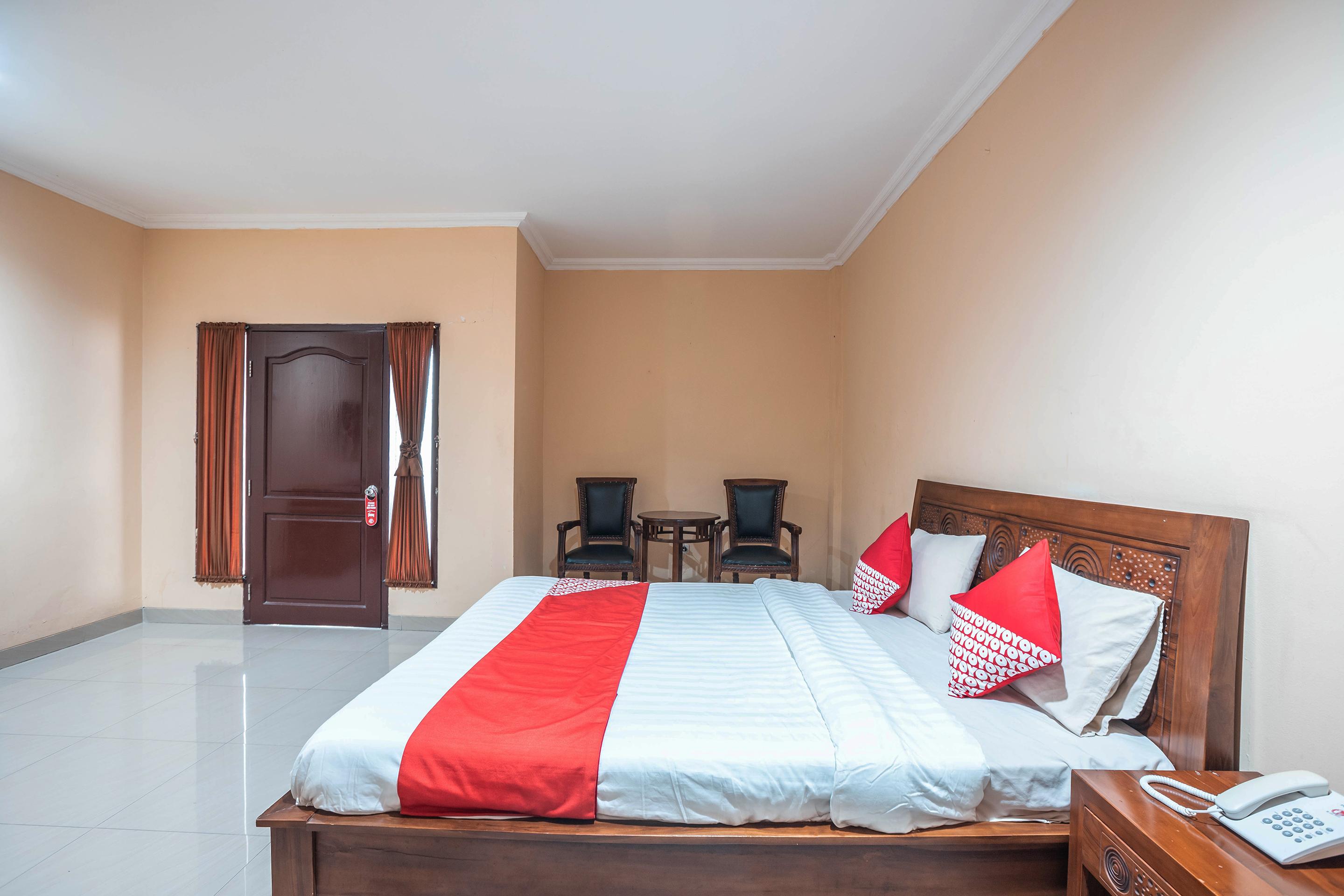 Super Oyo 686 Bunga Karang Hotel Бекаси Екстериор снимка